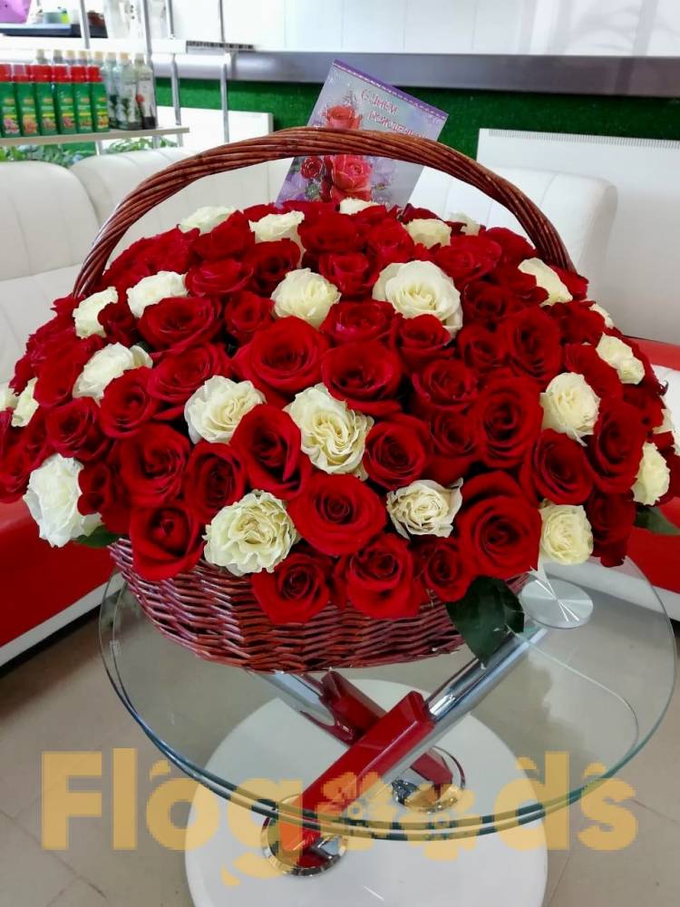 Корзина «Королеве» за 81 500 руб.